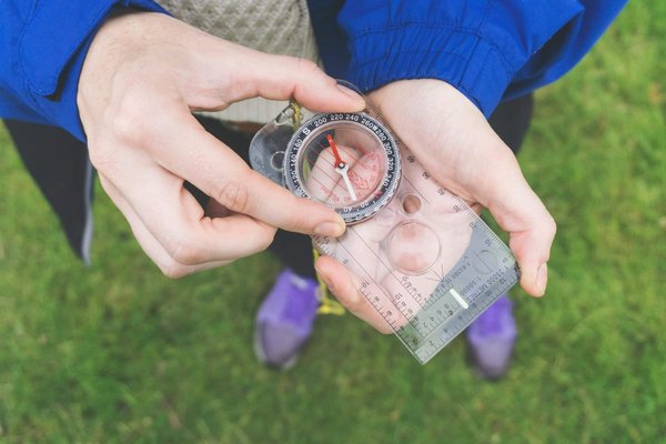 Comment planifier une exploration des villes fantômes de l'Ouest américain pour les amateurs d'histoire ?